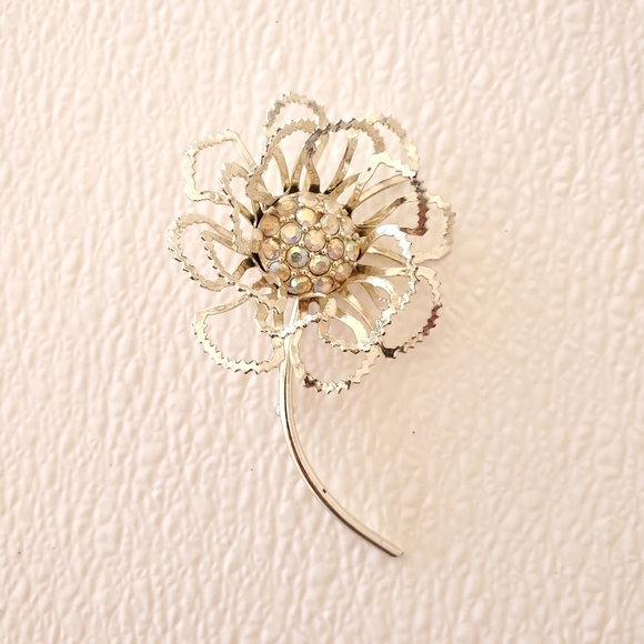 Vintage Sarah Coventry Allusion Flower Aurora Borealis Brooch Pin - Picture 2 of 5